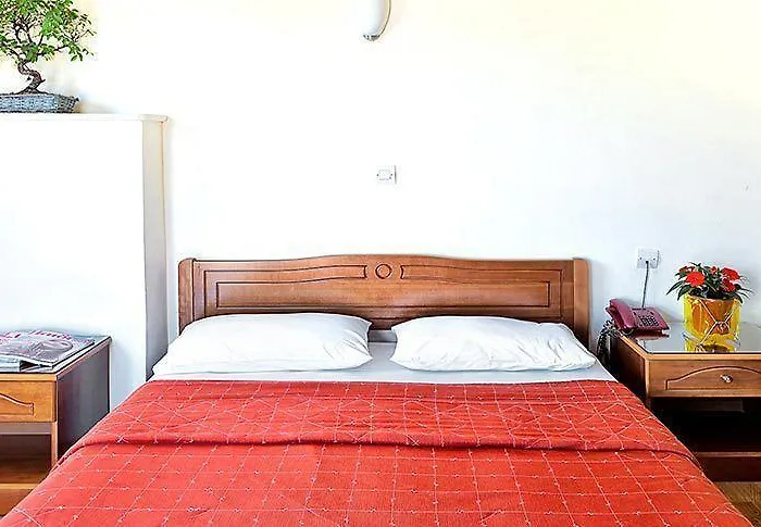 Hotell Keletron - Bike Friendly 2*