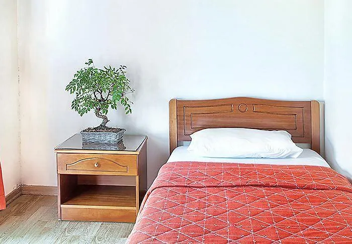 Keletron - Bike Friendly Hotell 2*